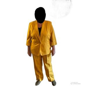 Kasper Mustard Yellow Women's Pantsuit NWT